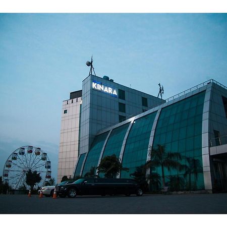 Hotel Akbars Kinara Sialkot Esterno foto