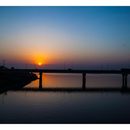Hotel Akbars Kinara Sialkot Esterno foto