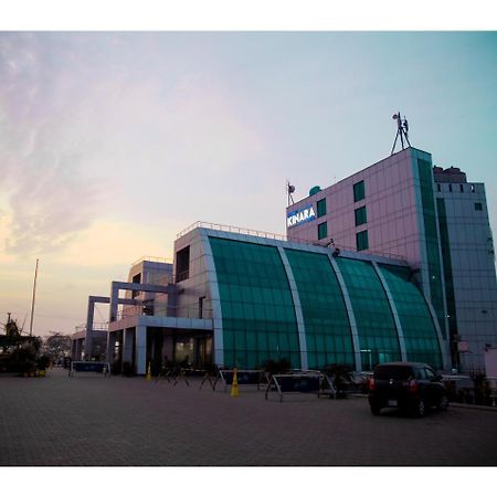 Hotel Akbars Kinara Sialkot Esterno foto