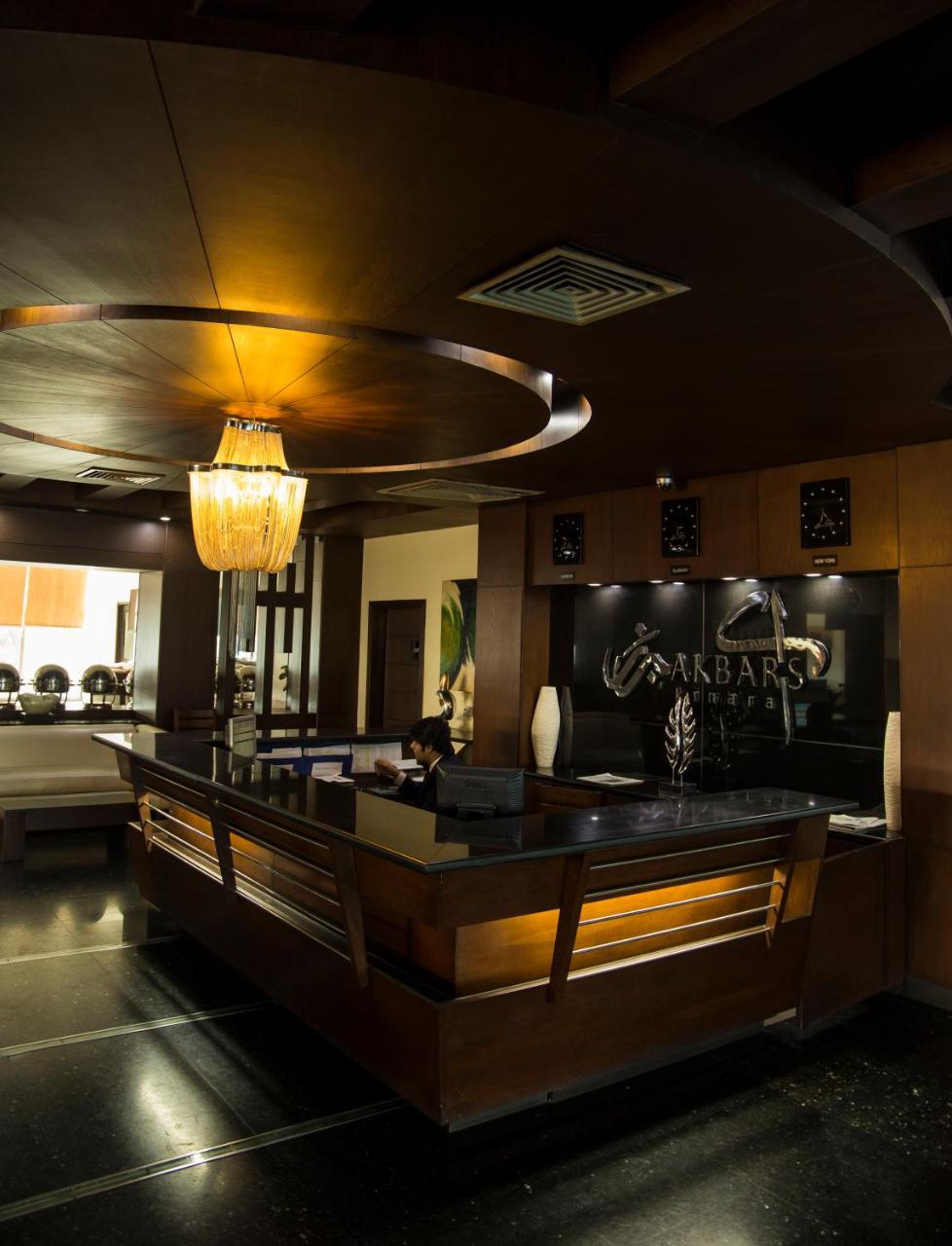 Hotel Akbars Kinara Sialkot Esterno foto